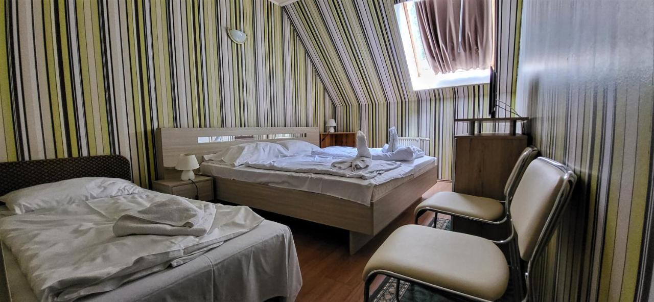 Hotel Korona Siófok Esterno foto