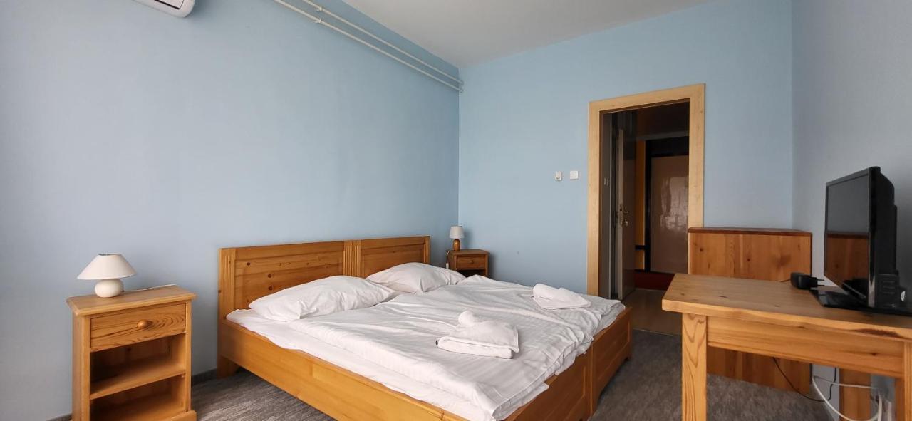 Hotel Korona Siófok Esterno foto