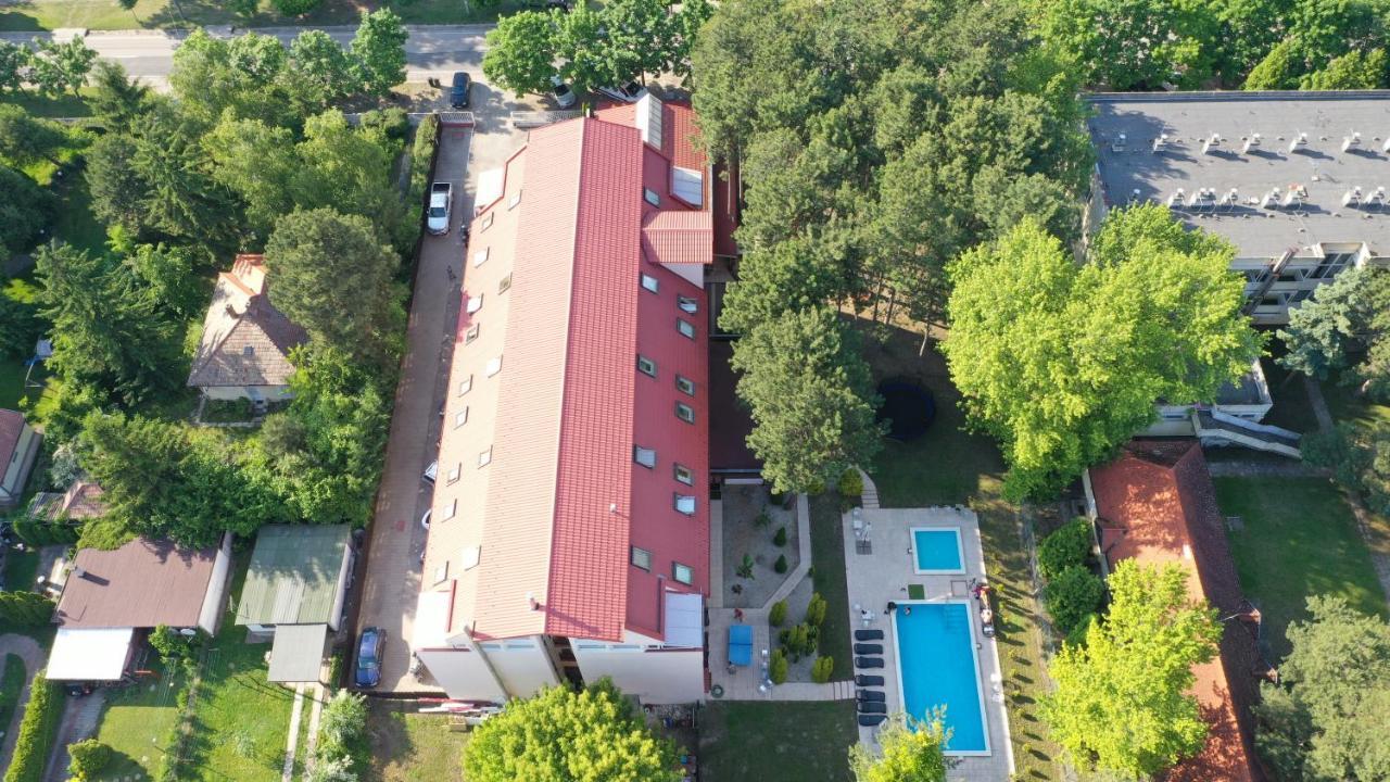 Hotel Korona Siófok Esterno foto